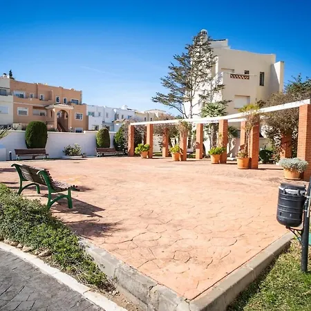 Sea Views And Walk To 2 Bed Rdr493 Bahia de Casares